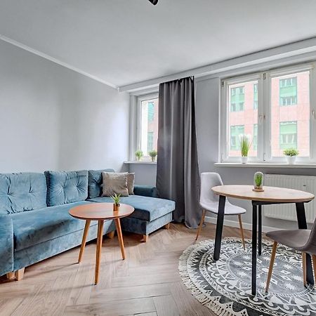 Studio In Amazing Location Apartment Варшава Екстериор снимка