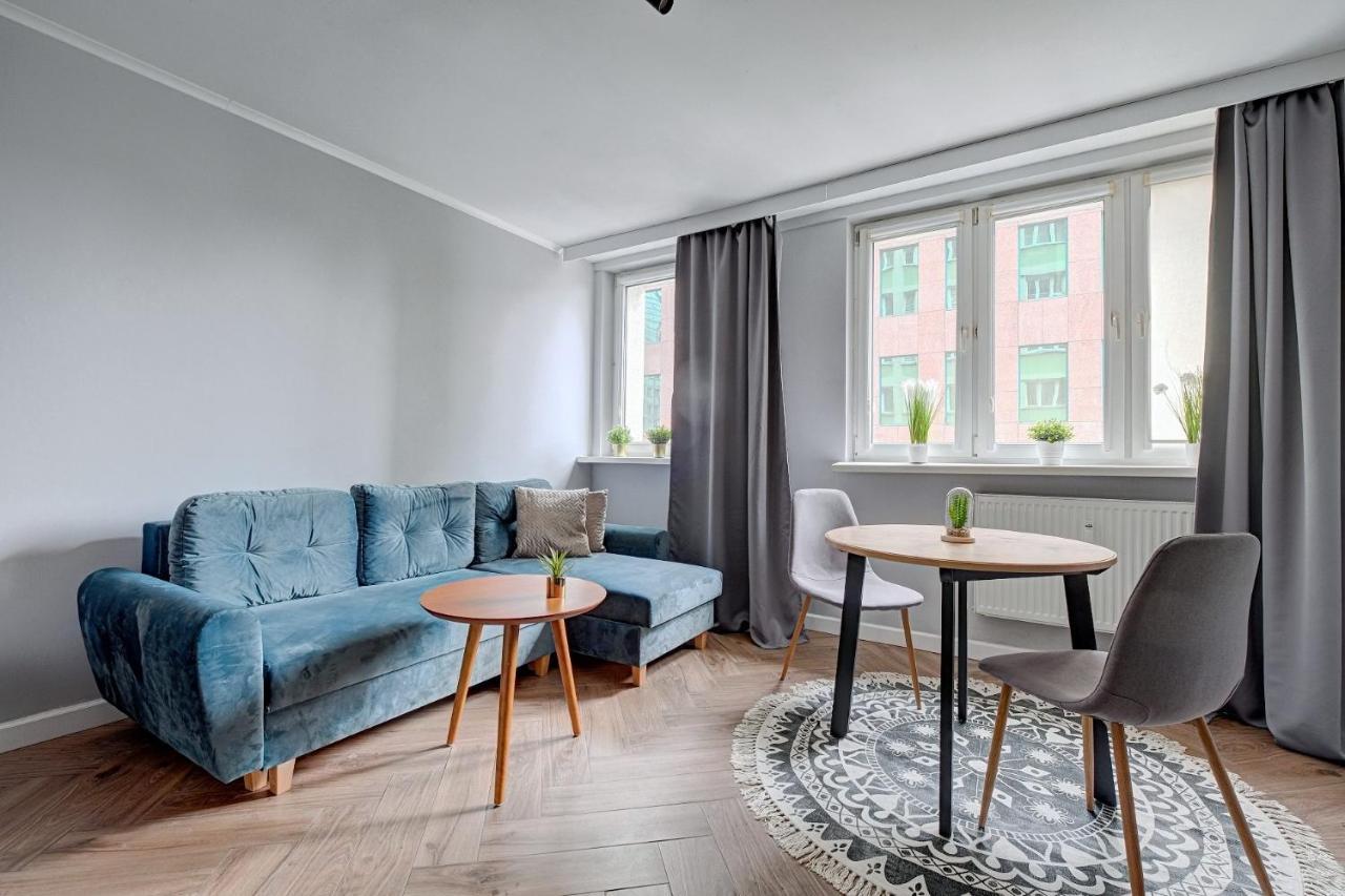 Studio In Amazing Location Apartment Варшава Екстериор снимка