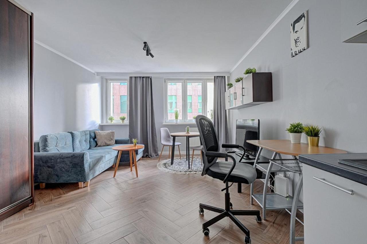 Studio In Amazing Location Apartment Варшава Екстериор снимка