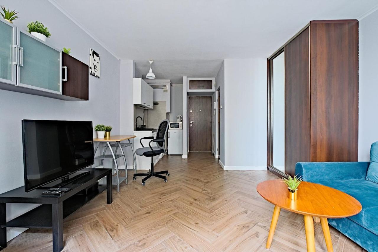 Studio In Amazing Location Apartment Варшава Екстериор снимка